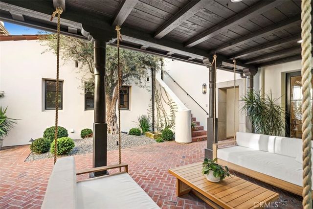 22 Vernal Spring, Irvine, CA 92603