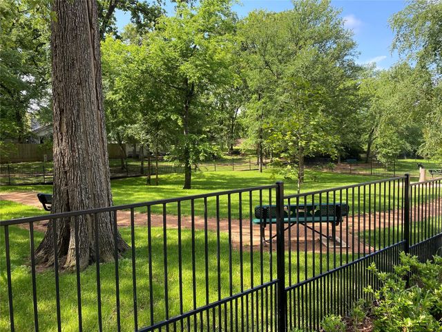3729 Breckenridge Drive, Montgomery, TX 77356