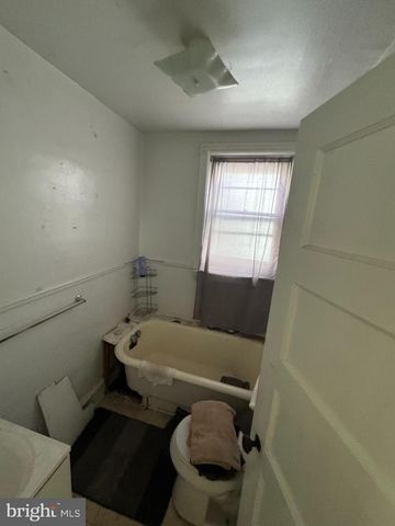 438 W WELLENS AVE, Philadelphia, PA 19120