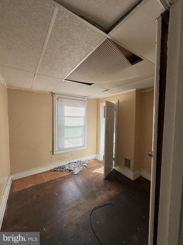 438 W WELLENS AVE, Philadelphia, PA 19120