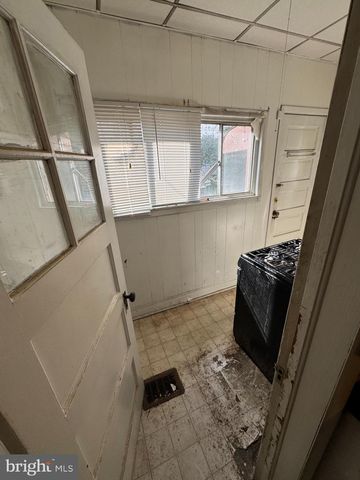 438 W WELLENS AVE, Philadelphia, PA 19120