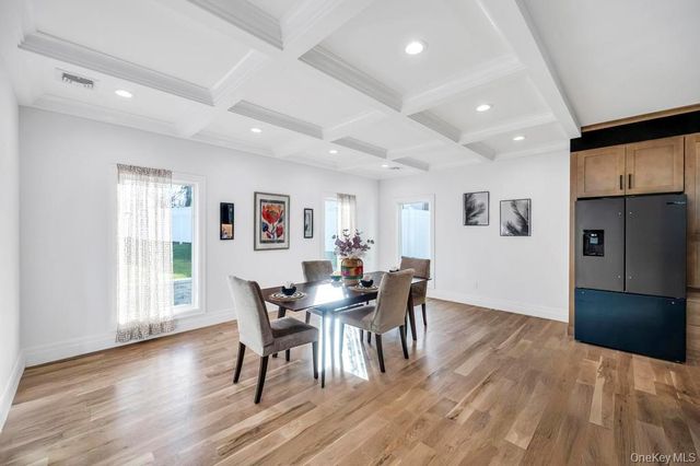 51 Stephen Drive, Plainview, NY 11803