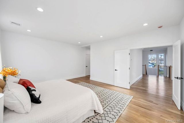 51 Stephen Drive, Plainview, NY 11803