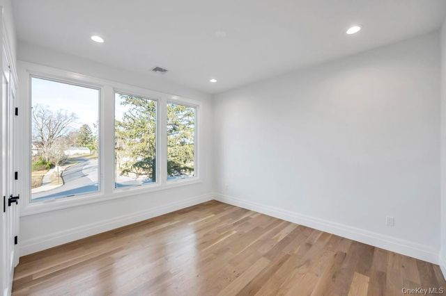 51 Stephen Drive, Plainview, NY 11803