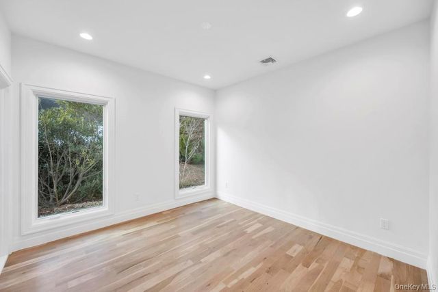 51 Stephen Drive, Plainview, NY 11803