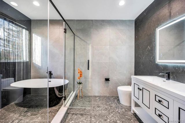 51 Stephen Drive, Plainview, NY 11803