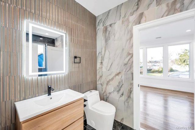 51 Stephen Drive, Plainview, NY 11803