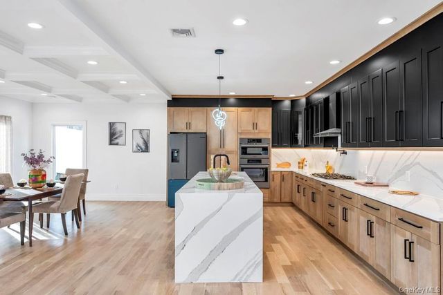 51 Stephen Drive, Plainview, NY 11803