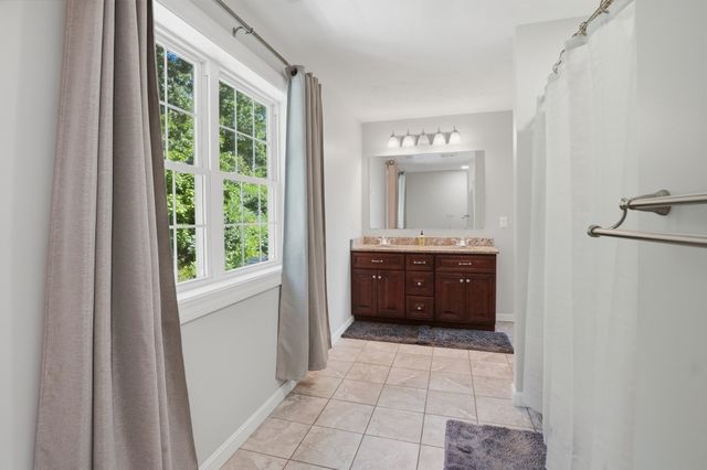 176 Southold Road, Auburn, MA 01501