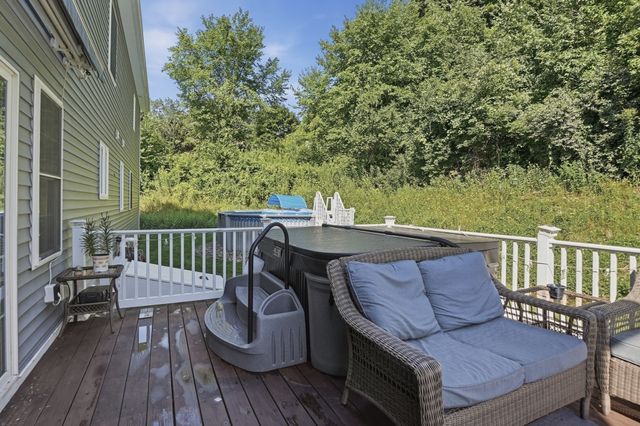 176 Southold Road, Auburn, MA 01501