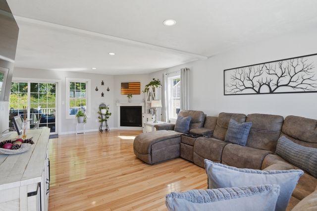 176 Southold Road, Auburn, MA 01501