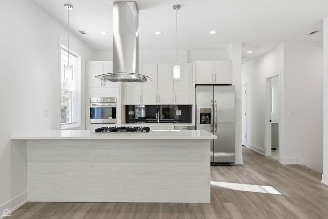 328 N Lockwood Avenue, Chicago, IL 60644