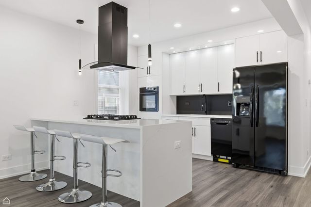 328 N Lockwood Avenue, Chicago, IL 60644