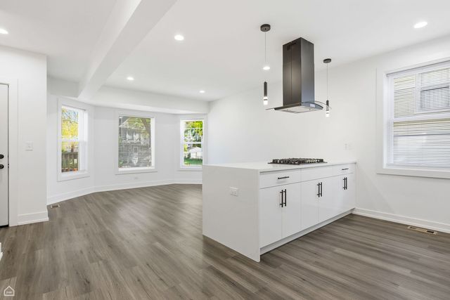 328 N Lockwood Avenue, Chicago, IL 60644