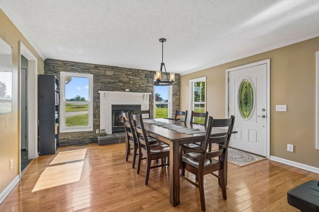 264 Lick Branch Rd, Lafayette, TN 37083
