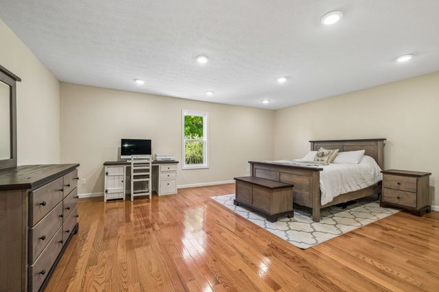 264 Lick Branch Rd, Lafayette, TN 37083