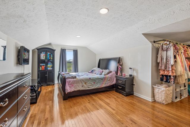 264 Lick Branch Rd, Lafayette, TN 37083