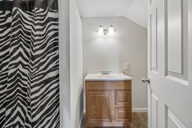 264 Lick Branch Rd, Lafayette, TN 37083