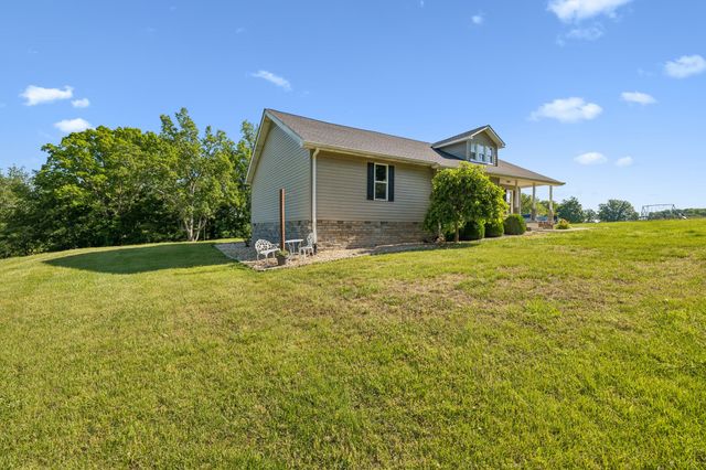 264 Lick Branch Rd, Lafayette, TN 37083