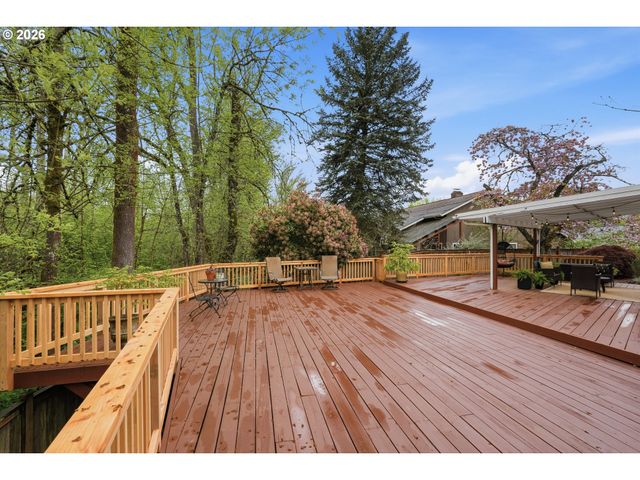 14400 Nw OAKHILLS Dr, Beaverton, OR 97006