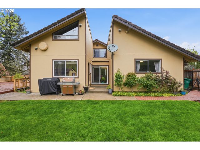 14400 Nw OAKHILLS Dr, Beaverton, OR 97006