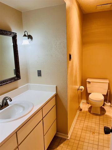 1908 Hood Circle, Carrollton, TX 75006