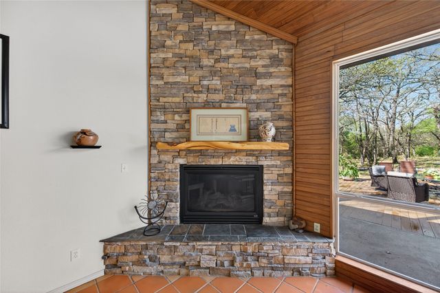 411 Valley Road, Weatherford, TX 76087