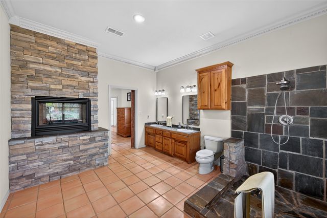 411 Valley Road, Weatherford, TX 76087