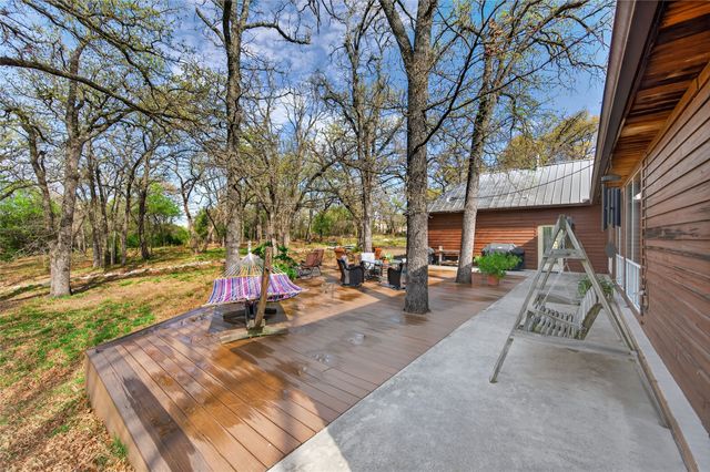 411 Valley Road, Weatherford, TX 76087