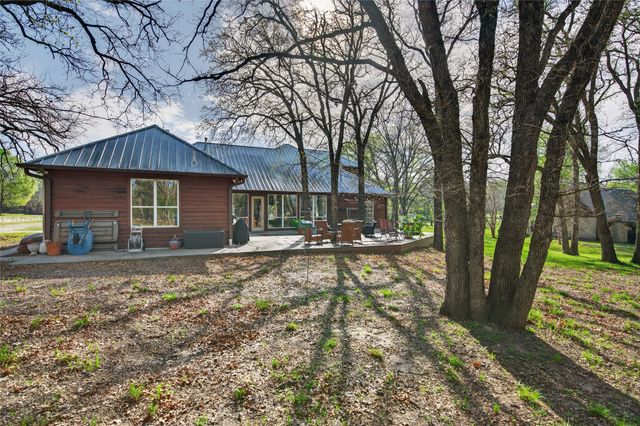 411 Valley Road, Weatherford, TX 76087