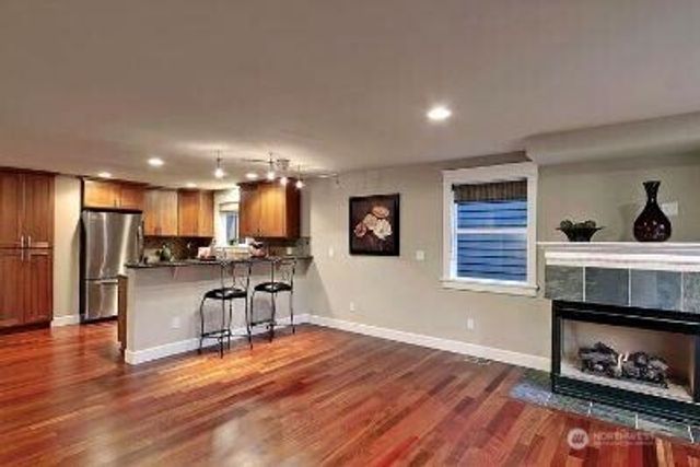 1410 N 55th Street, Seattle, WA 98103
