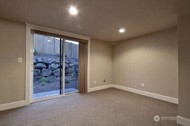 1410 N 55th Street, Seattle, WA 98103