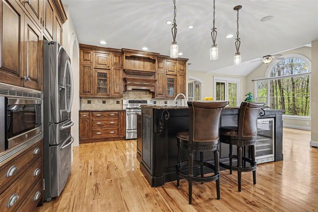 9380 Marshwood Drive, Richland, MI 49083