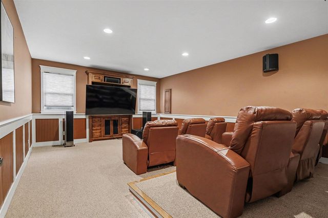 9380 Marshwood Drive, Richland, MI 49083