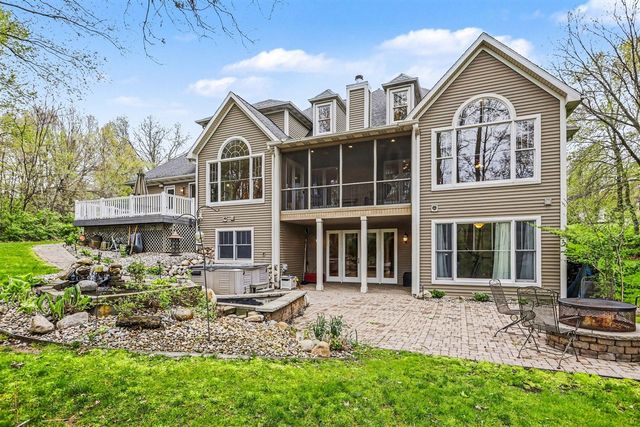 9380 Marshwood Drive, Richland, MI 49083