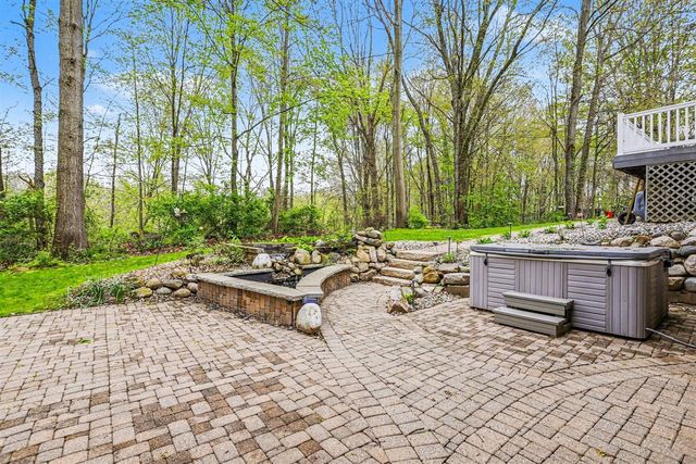 9380 Marshwood Drive, Richland, MI 49083