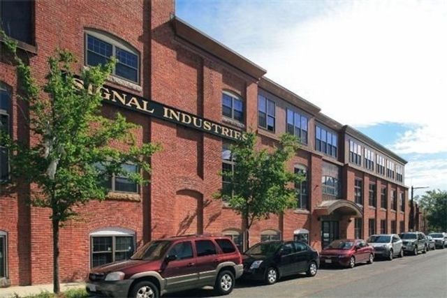 154 W 2nd St 206, Boston, MA 02127