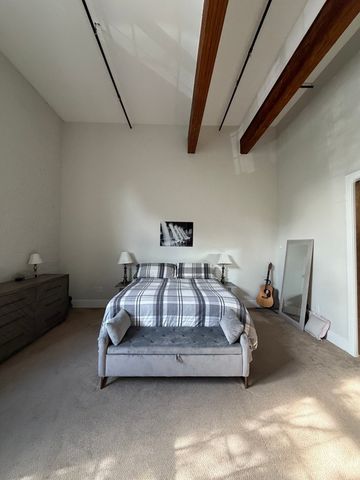 154 W 2nd St 206, Boston, MA 02127