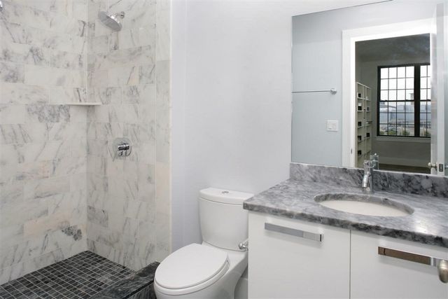 154 W 2nd St 206, Boston, MA 02127