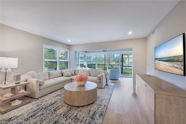 6371 Pelican Bay BLVD N7, Naples, FL 34108