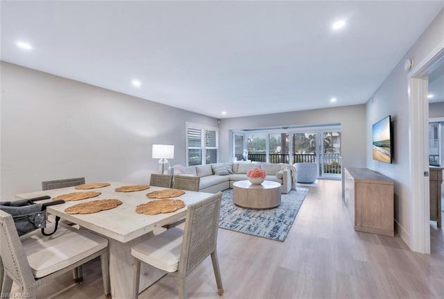 6371 Pelican Bay BLVD N7, Naples, FL 34108