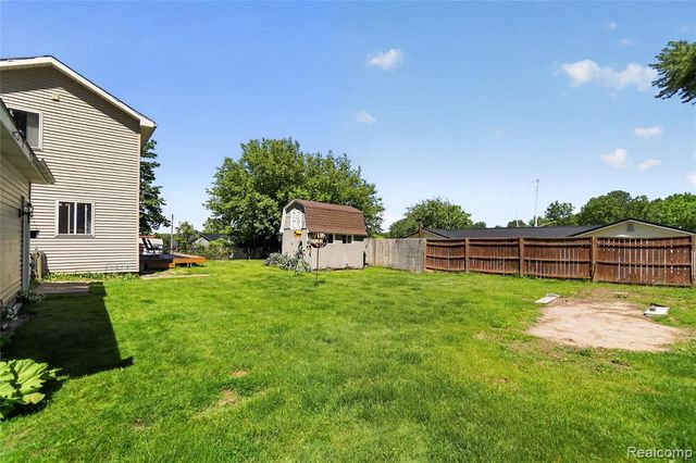 7166 Alpine Drive, Linden, MI 48451