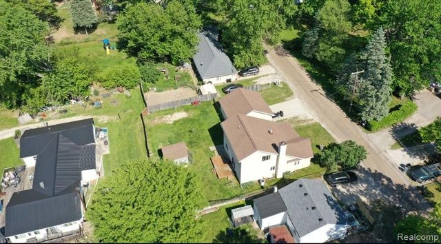 7166 Alpine Drive, Linden, MI 48451