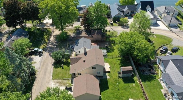 7166 Alpine Drive, Linden, MI 48451
