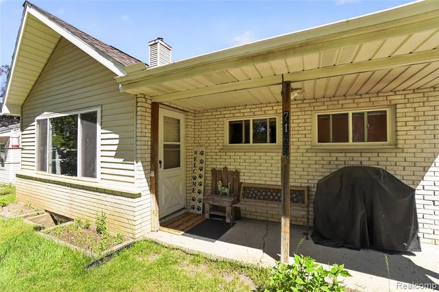 7166 Alpine Drive, Linden, MI 48451