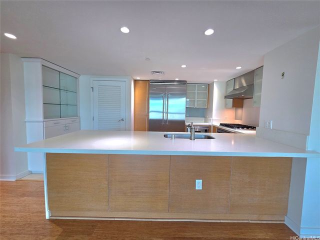 1177 Queen Street 3901, Honolulu, HI 96814