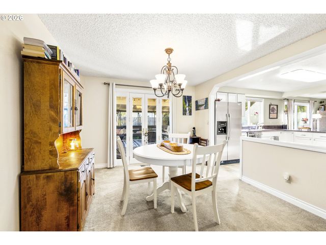 165 Sw 9TH Ave, Canby, OR 97013