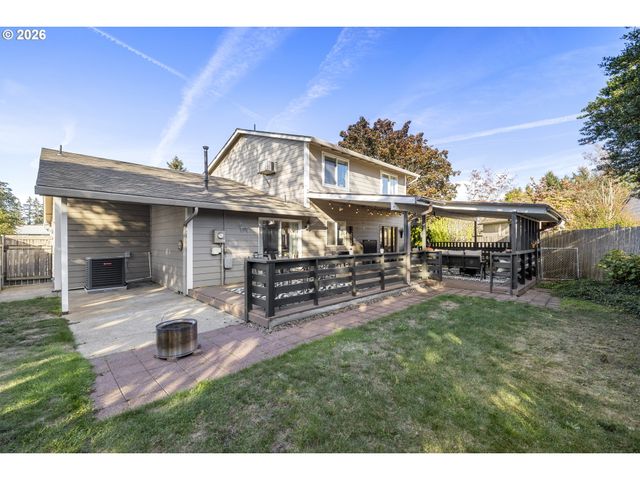 165 Sw 9TH Ave, Canby, OR 97013