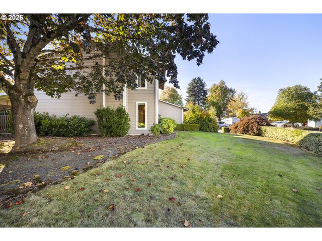 165 Sw 9TH Ave, Canby, OR 97013