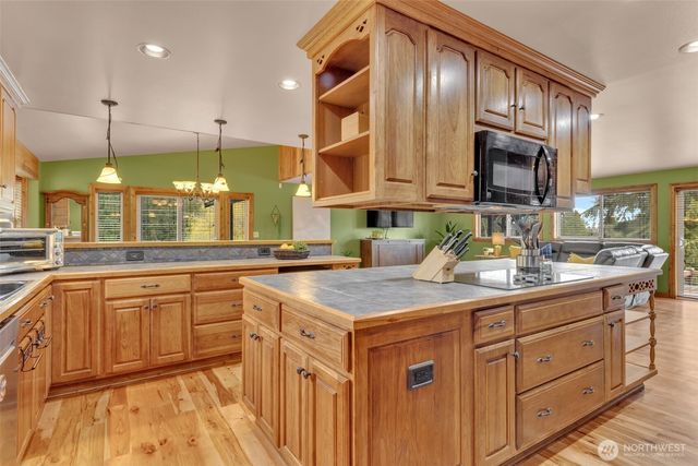 21401 161st Avenue E, Graham, WA 98338